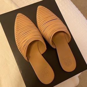 Tory Burch tan Slides